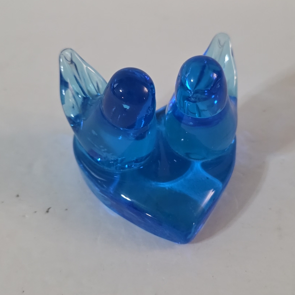 Titan Art Glass Double Bird On Heart 1990